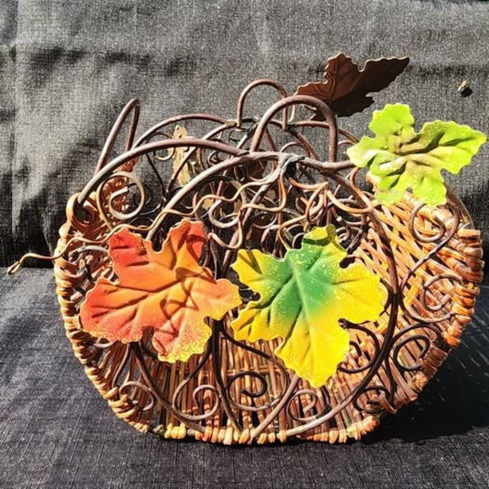 Metal Pumpkin Fall Leaves Wicker Basket Autumn